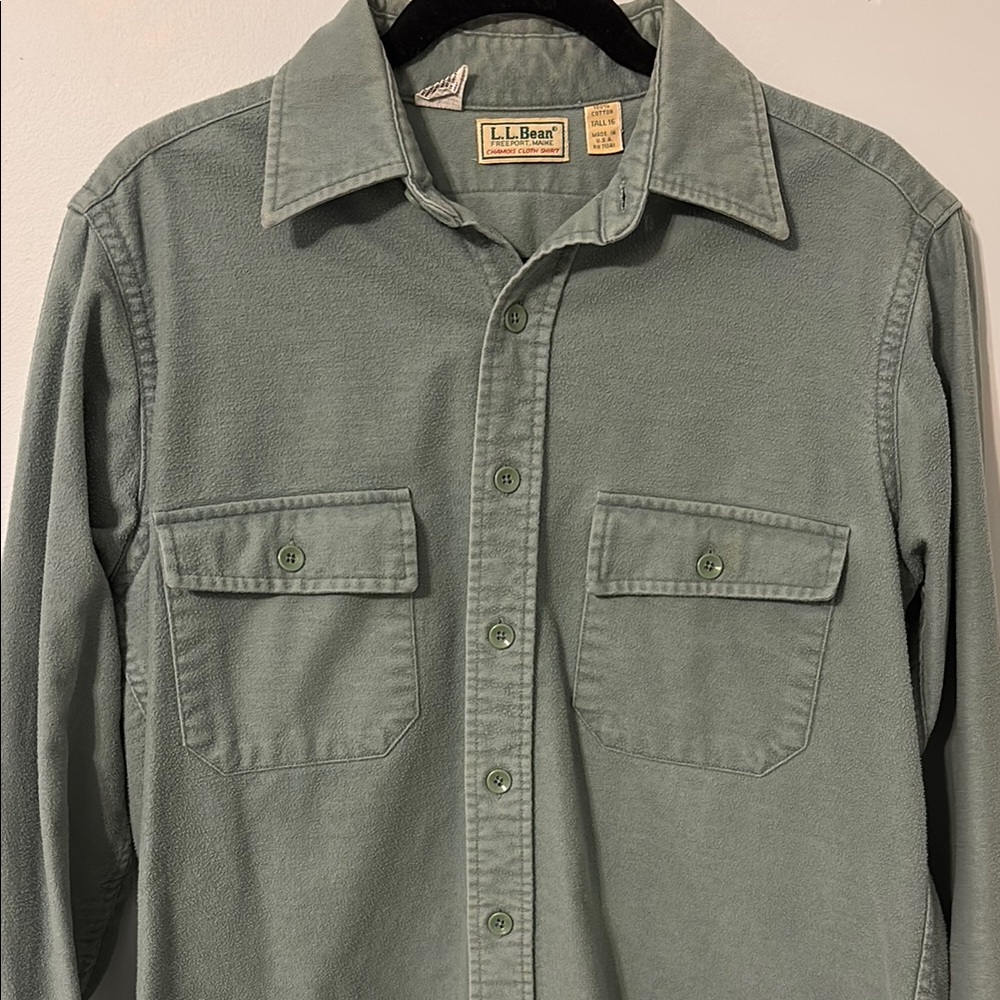 L.L. Bean Green Casual Button Down Shirt Relaxed Fit